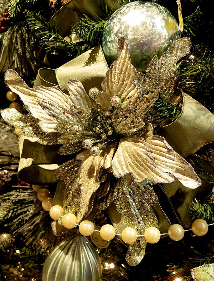 FreshCut and Artificial Christmas Trees, Christmas Decorations and