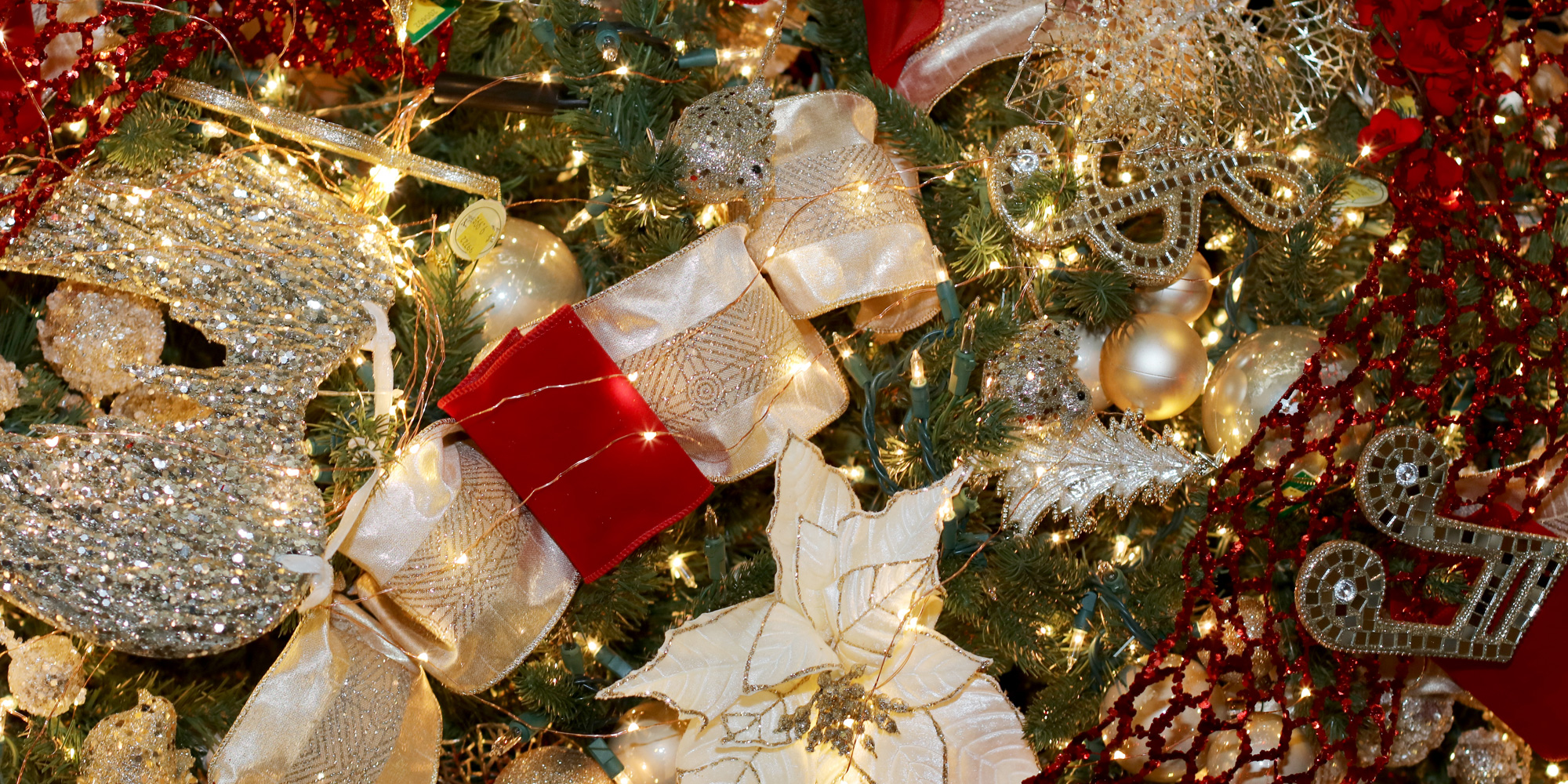 FreshCut and Artificial Christmas Trees, Christmas Decorations and