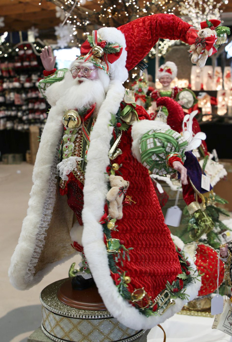 Jingle Claus Figurine