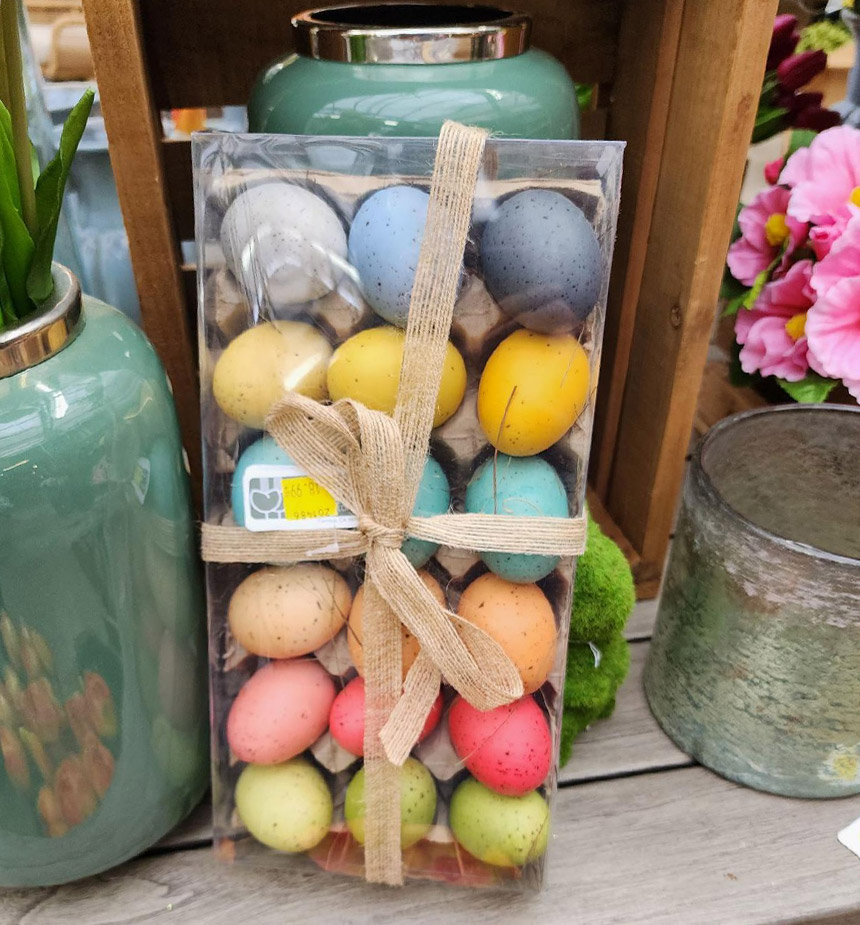 Decorative Easter Eggs and Vases
