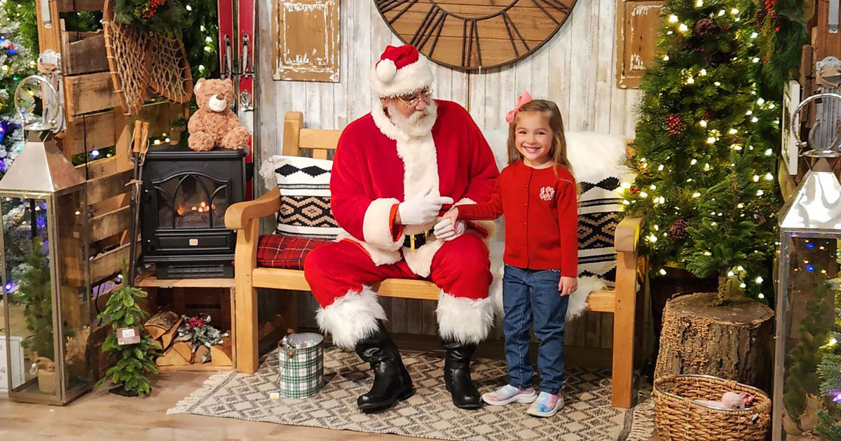Santa visits Down to Earth Living